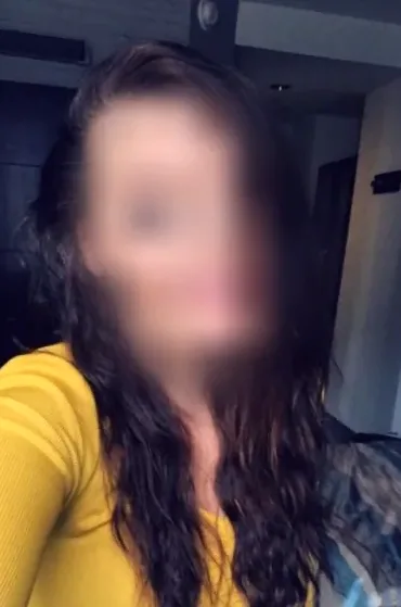 Alma, 35