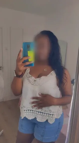 Amalie, 34
