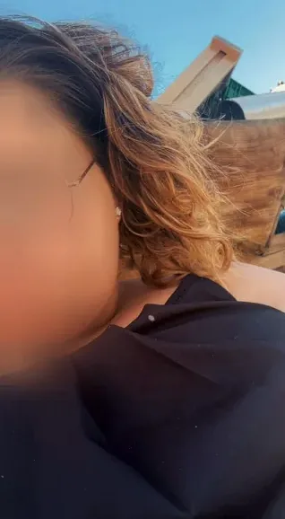 Amanda, 27