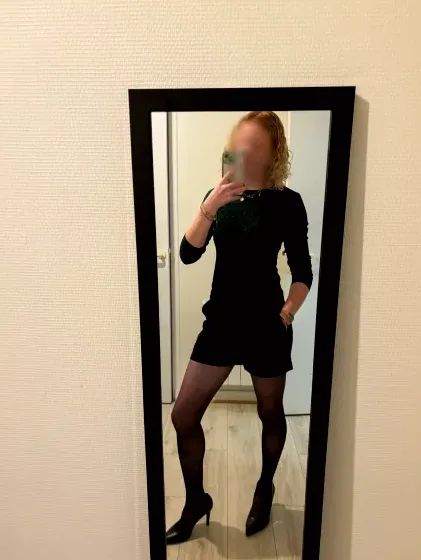 Camilla, 25