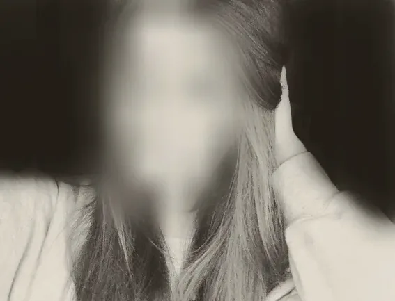 Fatima, 29