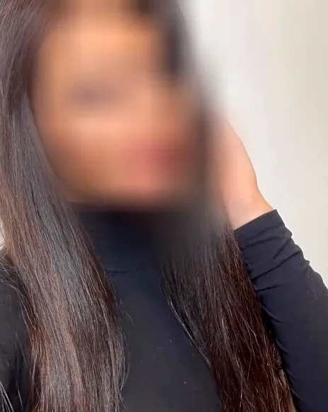 Nadia, 28
