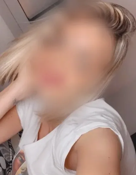 Olivia, 35