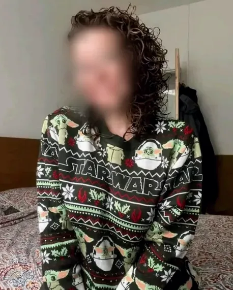 Rikke, 33