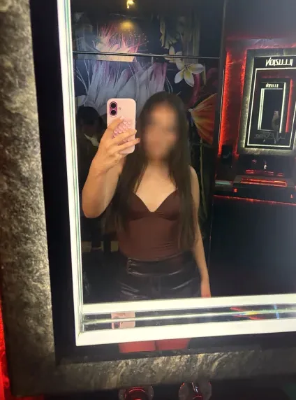 Thea, 18